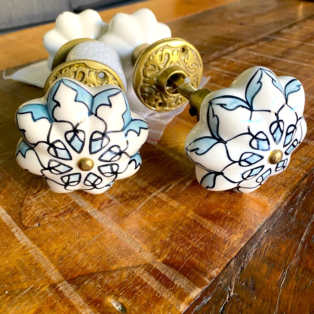 Ceramic Door Knobs